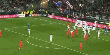 柔佛主帅：球员们在与申花的比赛中表现非常出色，我非常满意（柔佛主帅盛赞球员对阵申花的表现：非常满意）