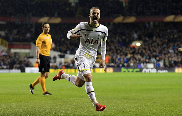 罗体：米兰冬窗寻找吉鲁式中锋，目前正评估菲尔克鲁格（罗体：米兰冬窗瞄准吉鲁型中锋，正考察菲尔克鲁格）