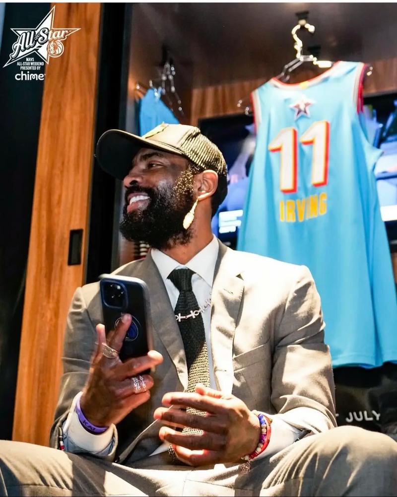 穆内齐：我妻子流产我都去踢非洲杯预选赛，正赛为何不带我？（穆内齐发声：妻子流产仍赴非洲杯预选，为何正赛却未被征召？）