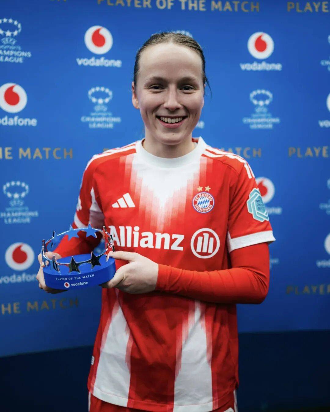 BBC：樱桃要在冬窗留住塞梅尼奥，倾向赛季后更低价格放人（BBC：伯恩茅斯计划冬窗留住塞梅尼奥，倾向赛季结束后再以更低价放行）