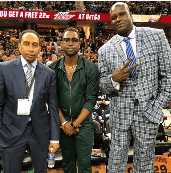 西甲前瞻：西班牙人三连胜延续黑马之姿，赫塔菲近四轮三负（西甲前瞻：西班牙人豪取三连胜延续黑马气势，赫塔菲近四轮三负）