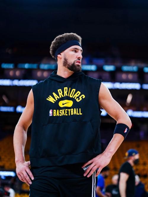 避免附加赛停赛，意媒：染黄的泽林斯基可能轮休波兰末轮比赛（意媒：为避附加赛停赛，吃到黄牌的泽林斯基或轮休波兰末轮比赛）