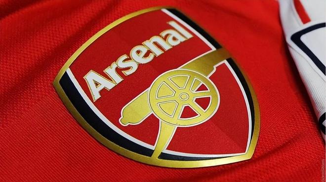 尤尔曼德：教练在岗位上待上15个月才合理，过早解雇教练不好（尤尔曼德：主帅至少应执教满15个月，别急着解雇）