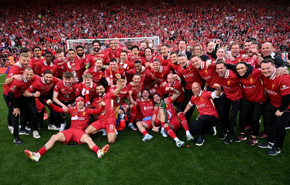 图片报：多特后防线出现危机，将面临安东和安塞尔米诺缺阵（图片报：多特防线告急，安东与安塞尔米诺将缺席）